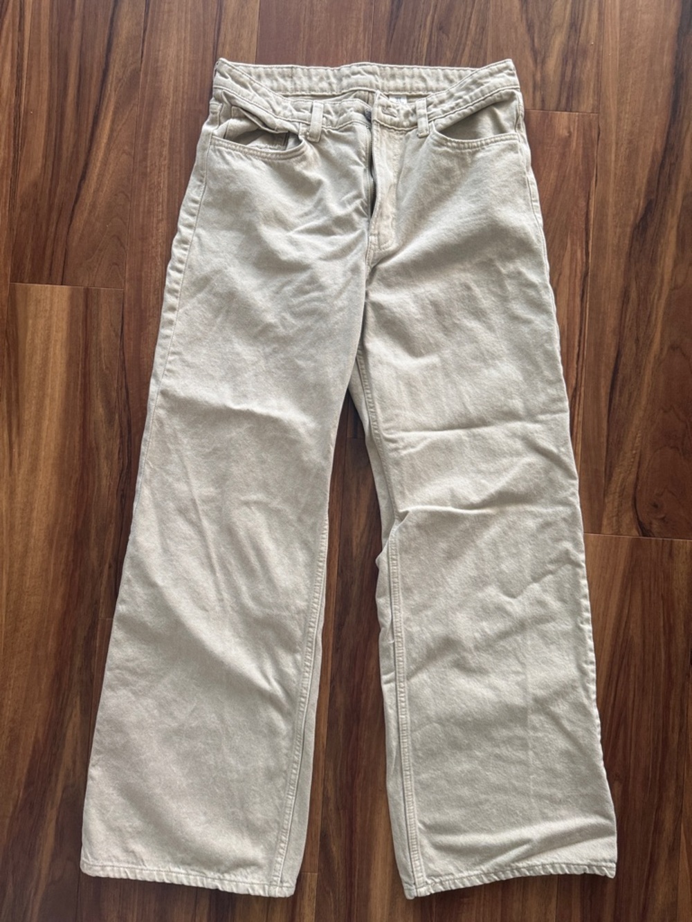 H&M Wide Leg High-Rise Jeans in Light Beige